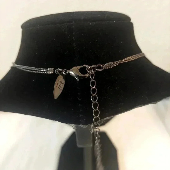 Triple strand signed NY acrylic lucite beads beaded necklace 19" WITH EXTENTION - Picture 4 of 4